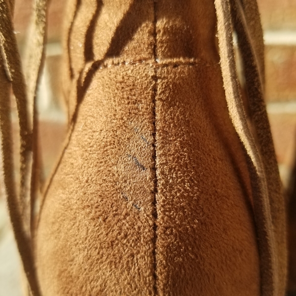 Size 8.5 Fringe Tassel Boots by Bamboo - Picture 7 of 13